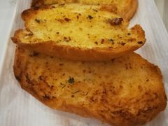 蒜蓉餐包-番茄屋葡式美食(总店)