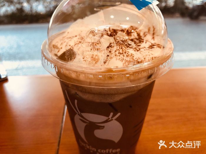 luckincoffee瑞幸咖啡(延安路湖滨店)瑞幸醉心黑摩卡图片