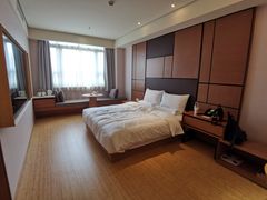 -全季酒店(上海徐家汇肇嘉浜路店)