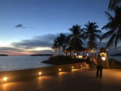 -Sunset Bar(丹绒亚路香格里拉店)