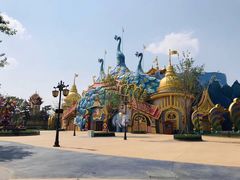 -七彩云南欢乐世界