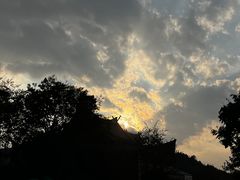 -七彩云南古滇温泉山庄