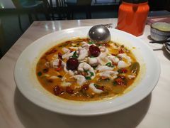 老坛酸菜鱼-周渝食惦·酸菜鱼精致川菜(横岗店)