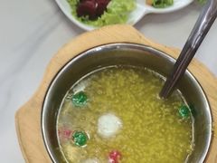 -三江源美食城