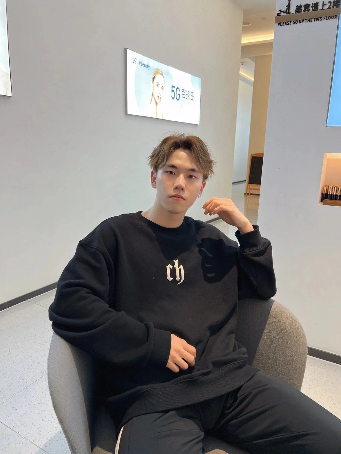 男生发色,一定要试试这个冷棕!