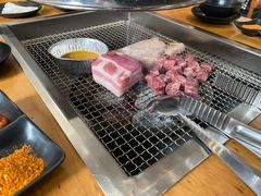 五花肉-肉甲韩国木炭烤肉(新壹街1店)
