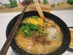 老汤牛杂粉-牛汤哥慢熬牛肉汤(五道口店)