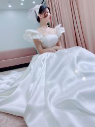 -曼青婚纱礼服馆