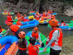 -安吉龙王山峡谷漂流