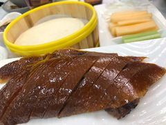 烤鸭-新名仕新白玉兰餐厅