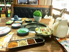 -明洞阿姨·韩式酱蟹烤肉·创意料理(三元桥店)