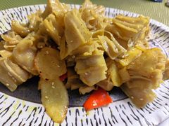 -天天向上素食餐厅(五台山店)