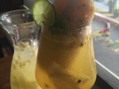 百香果雪条苏打水-more than meow吴止猫主题餐厅(承德 中船汇店)