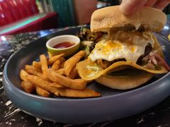 墨西哥香辣汉堡-Famous肥猫墨西哥音乐餐吧(五棵松华熙LIVE店)