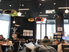 -汽车博物馆主题餐厅