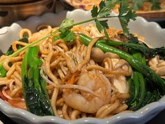 -大头虾越式风味餐厅(光明广场店)