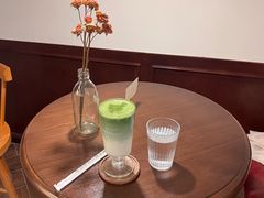 -Café Monson