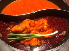 番茄红汤鸳鸯锅-园里火锅(仁和新城店)