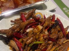 -寂寞的豆芽 烧烤酒场(丽景店)