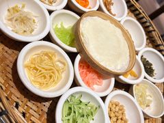 -包整·丝娃娃(一览甲秀楼风景店)