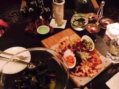 青口-LONG BAR 廊吧(外滩华尔道夫酒店)