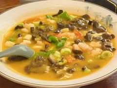 虾仁烩牛肝菌-大财主(庐山店)