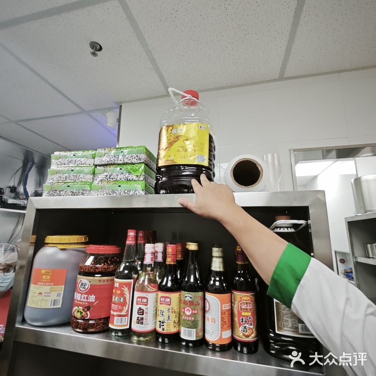 大米先生品鉴官丨带你揭开后厨的秘密[机智]