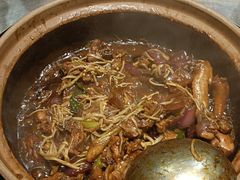 -胡须佬鸡煲四季火锅店(石厦西村直营店)