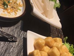 -大匠工房古船木艺术餐厅·猪肚鸡专门店(长白仙岛店)