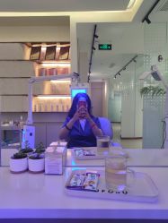 -碧莲盛·脱发养发中心