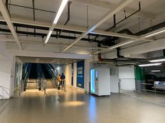 -宜家家居（上海徐汇商场店）-停车场