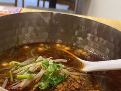 -魔都三兄弟酸辣粉·蘸卤炸串(虹桥万科店)