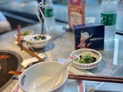 -野山舂·贵州现舂酸汤牛肉(民生路店)