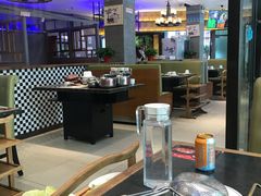 大堂-小牛海记潮汕牛肉店(永定路店)