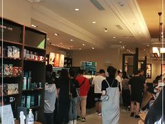 -星巴克臻选(威海威高广场店)