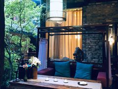 露天位-鱼桥巷·美学川菜