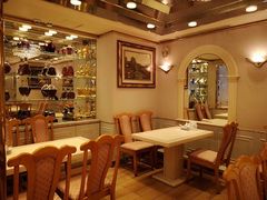 -顶上鱼翅燕窝专卖店