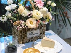 桂花拿铁-Fridi Patisserie Cafe