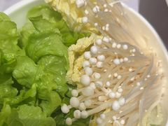 -红鼎豆捞·非遗鲍皇汤火锅(宝丰路店)