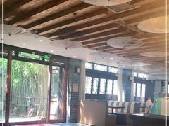 -湖光月色临湖音乐餐厅(台儿庄古城店)
