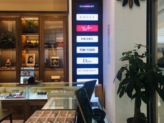 -回瑞眼镜·蔡司·依视路官方授权店(广益路万达店)