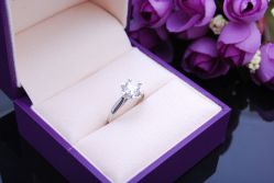 DSC_9990-威德钻石-克拉钻大本营(南京东路店)