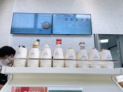 -M Stand(上海人民广场来福士店)