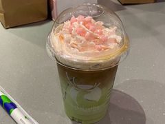 抹茶少女樱拿铁-瑞幸咖啡(长城万富汇店)