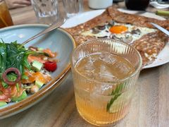 三文鱼牛油果沙拉-RAC BAR(安福路店)