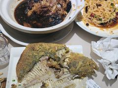 -老码头黑皮肘子锅包肉(赣水路店)