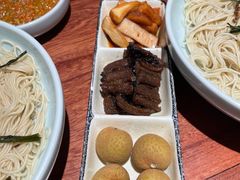 -裕兴记•蟹黄面馆(人民广场店)