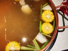 招牌牛腩骨汤锅-牛村来人潮汕牛肉火锅(西单店)