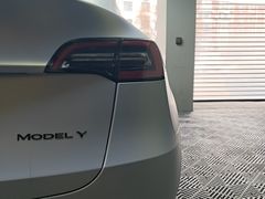 -靓轩汽车服务 ·3M汽车膜特约施工中心(铂金店)