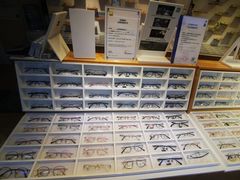 -MiRi眼镜·蔡司·星趣控·尼康控优点视觉合作店(南京东路店)